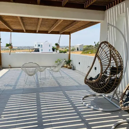 Villa Dorieus Lakhania